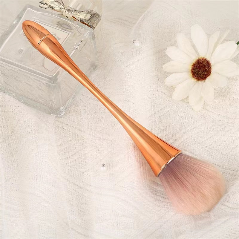 Powder Blush Brush Professional Makeup Brush Large Makeup Tool (Colored Hair)